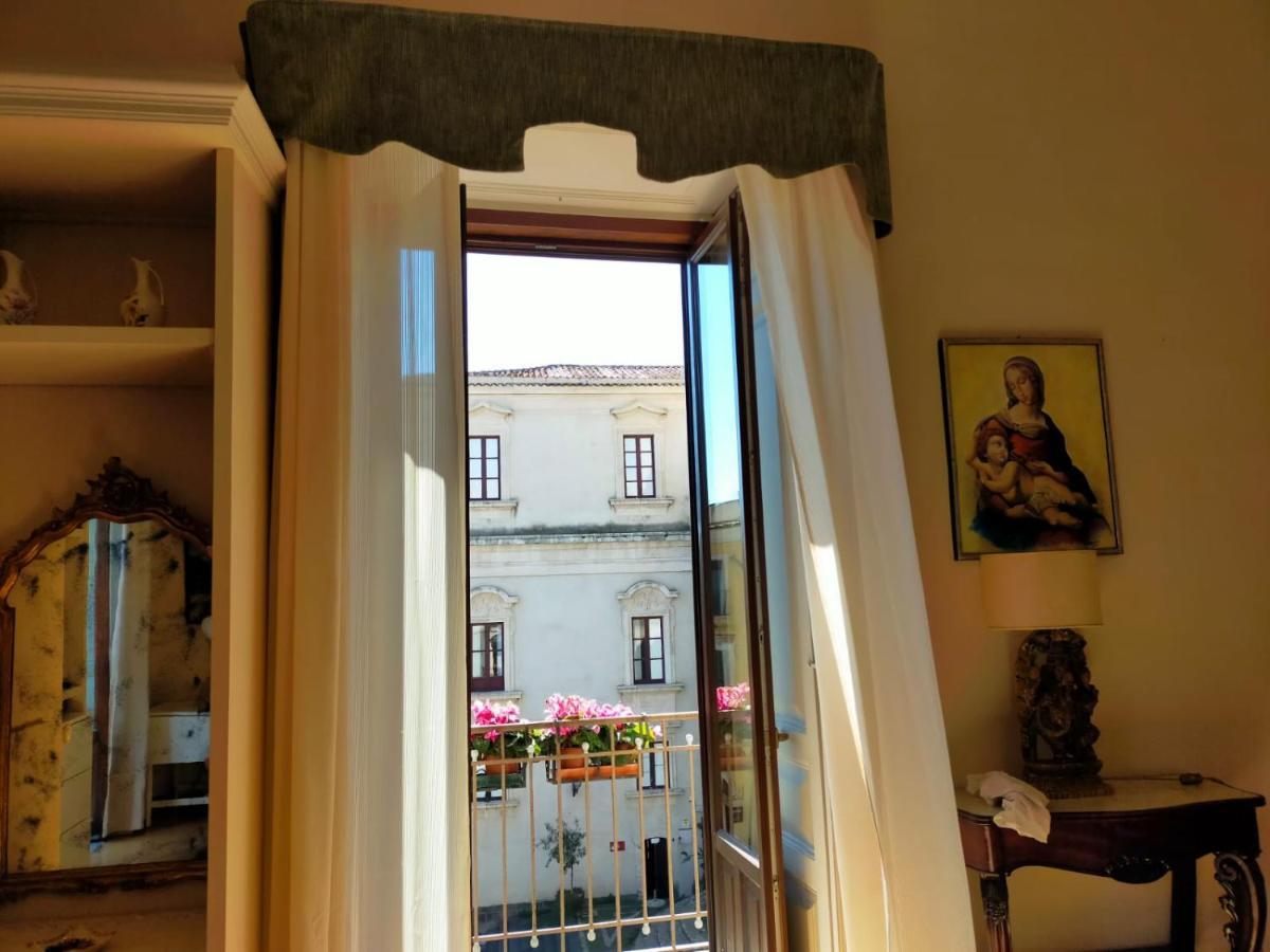 Crociferi B&B Catania-Fontanarossai nemzetközi repülőtér Kültér fotó