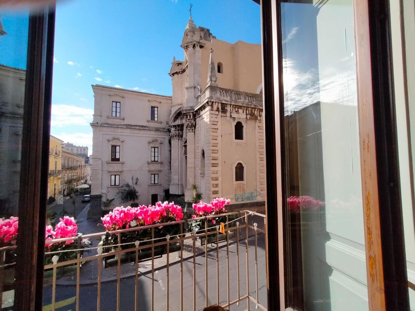 Crociferi B&B Catania-Fontanarossai nemzetközi repülőtér Kültér fotó