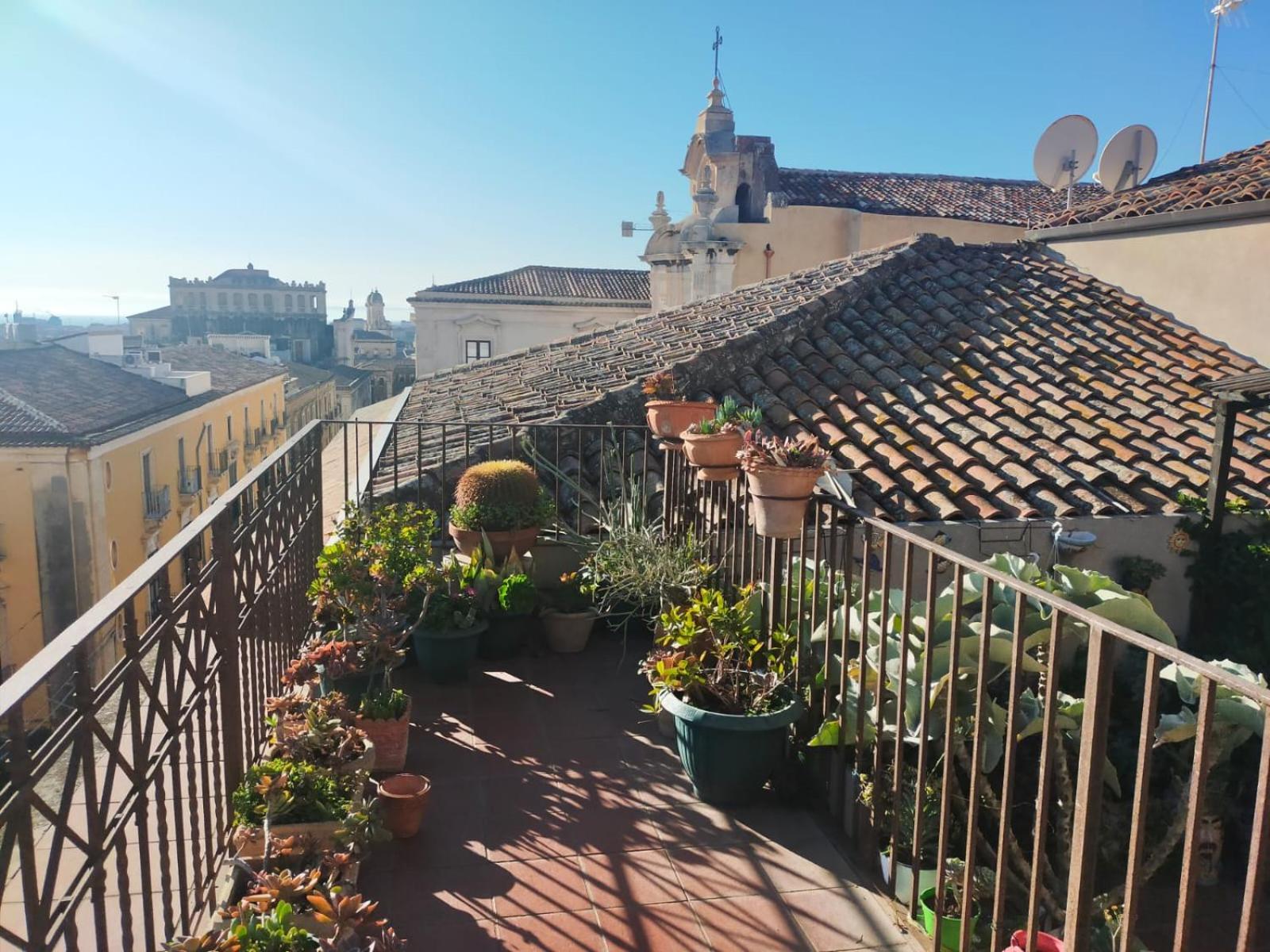 Crociferi B&B Catania-Fontanarossai nemzetközi repülőtér Kültér fotó
